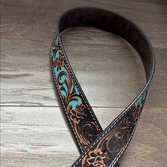 American Bison Genuine Leather,tooled floral,turquoise accents,silvertone buckle main image 4